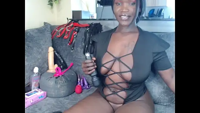 yummy sweet caramel online show from 12-17-24, 09:17