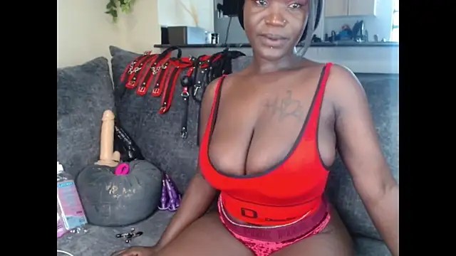 yummy sweet caramel online show from 12-22-24, 06:28