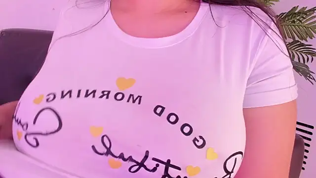 Miia Thompsonn online show from 01-11-25, 03:02