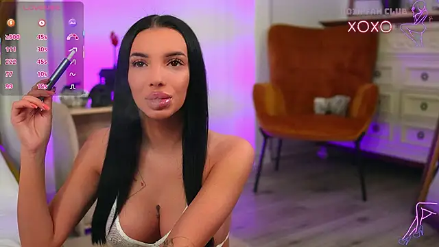 Snapshot of VelmaEvans chatting on 11-05-25, 11:05 VelmaEvans online show from 11-05-25, 11:05