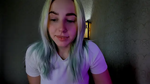 coraline meow online show from 12-18-24, 06:32