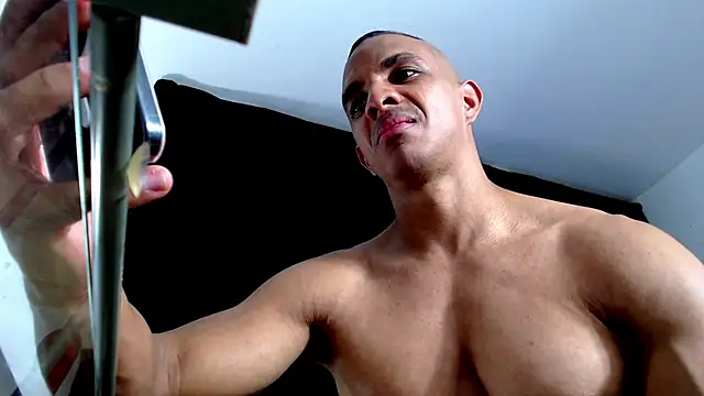 Antonywebb94 online show from 02-18-26, 05:47