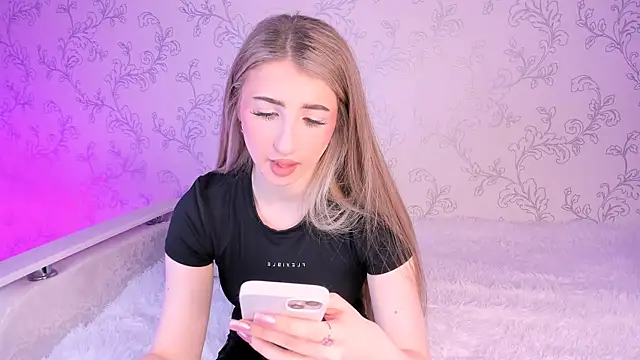 Snapshot of milky_waybaby chatting on 01-09-25, 02:29 milky waybaby online show from 01-09-25, 02:29