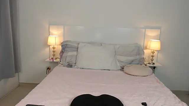 alliee mod online show from 04-09-26, 03:39