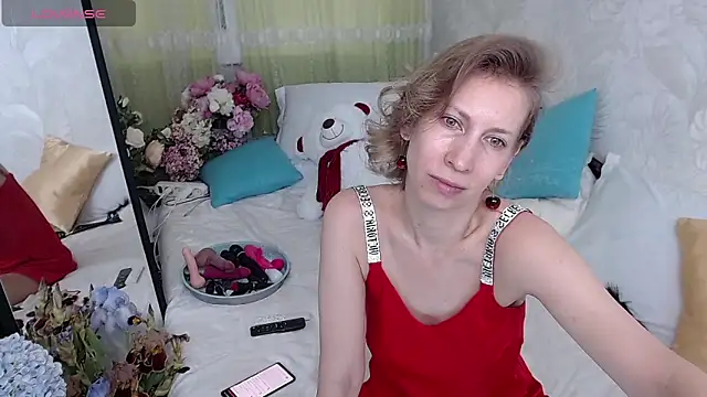 AdrianaSea online show from 05-25-26, 10:54
