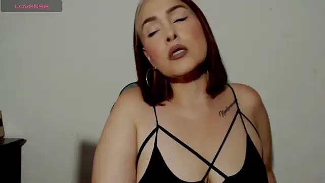 Miss Agatha online show from 01-07-26, 12:35