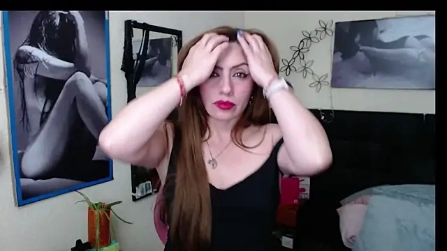 AnthonelaBella online show from 04-16-26, 09:50