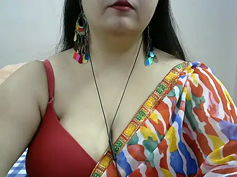 Snapshot of Shruti_139 chatting on 04-27-26, 06:06 Shruti 139 online show from 04-27-26, 06:06