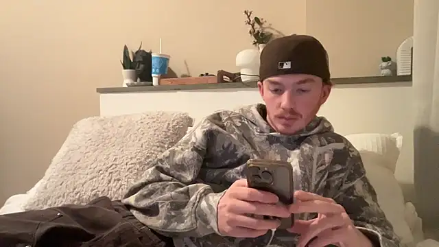 younghungginger online show from 12-03-24, 02:14