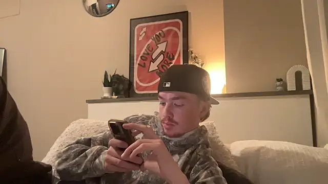 younghungginger online show from 12-05-24, 01:25