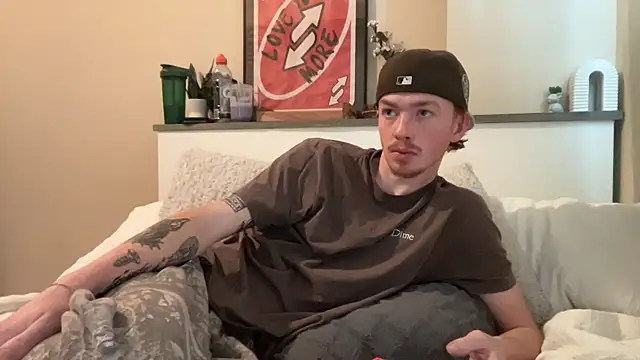 younghungginger online show from 12-14-24, 06:52