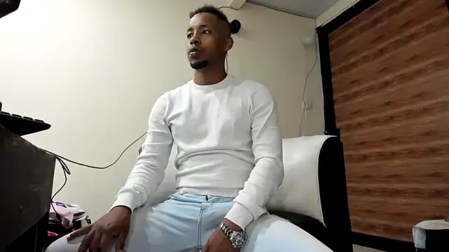 AlejoKhalifa  online show from 03-01-25, 09:51