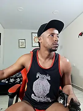 AlejoKhalifa  online show from 10-18-25, 06:37