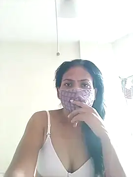 Snapshot of sunita6009 chatting on 06-14-26, 02:57 sunita6009 online show from 06-14-26, 02:57