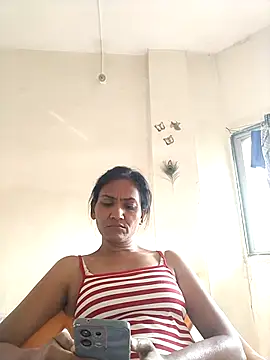 Snapshot of sunita6009 chatting on 06-19-26, 02:27 sunita6009 online show from 06-19-26, 02:27