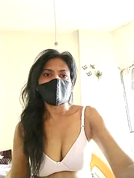 Snapshot of sunita6009 chatting on 06-22-26, 03:19 sunita6009 online show from 06-22-26, 03:19