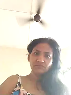 Snapshot of sunita6009 chatting on 06-30-26, 02:23 sunita6009 online show from 06-30-26, 02:23