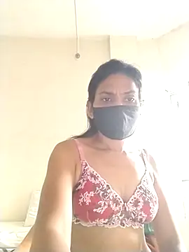 Snapshot of sunita6009 chatting on 07-04-26, 03:45 sunita6009 online show from 07-04-26, 03:45