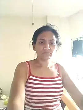Snapshot of sunita6009 chatting on 07-08-26, 04:06 sunita6009 online show from 07-08-26, 04:06