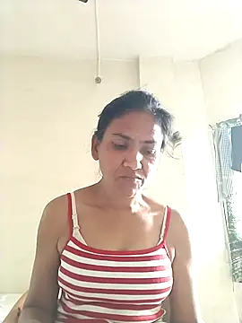 Snapshot of sunita6009 chatting on 07-14-26, 03:22 sunita6009 online show from 07-14-26, 03:22