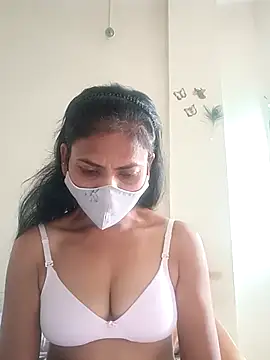 Snapshot of sunita6009 chatting on 07-25-26, 03:15 sunita6009 online show from 07-25-26, 03:15