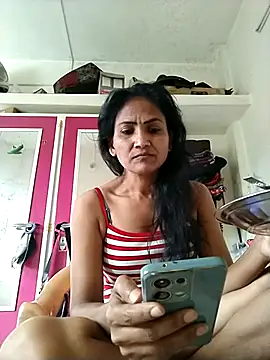 Snapshot of sunita6009 chatting on 07-30-26, 08:24 sunita6009 online show from 07-30-26, 08:24