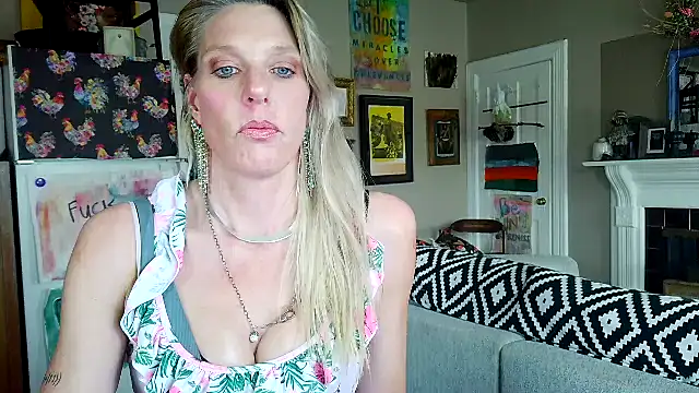 Glamazonx online show from 03-23-26, 09:52