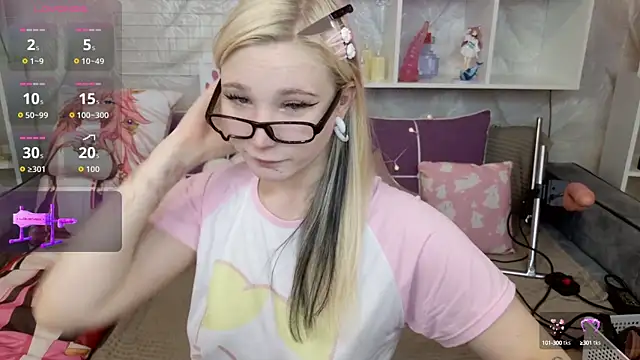 MeowkaKitty online show from 09-30-25, 01:32