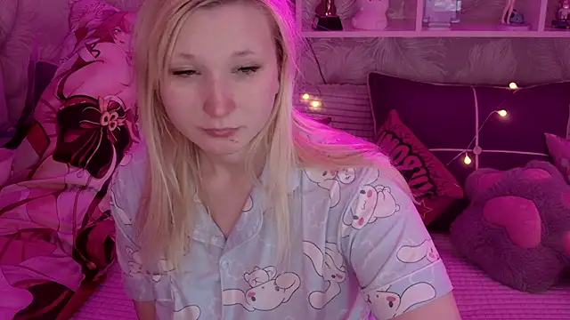 MeowkaKitty online show from 02-14-26, 03:03