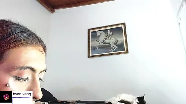 Snapshot of Trix_fiore_oficial chatting on 11-22-25, 03:05 Trix fiore oficial online show from 11-22-25, 03:05