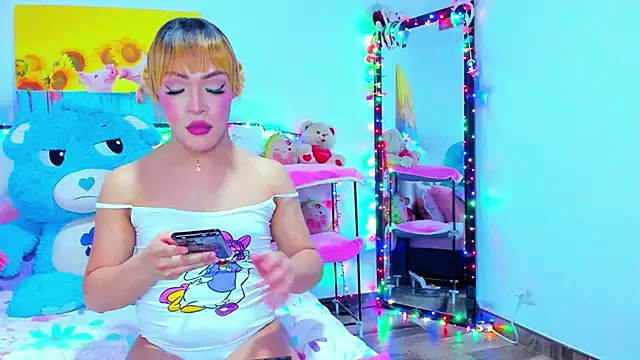 Snapshot of Candy_Candy__ chatting on 04-05-26, 02:09 Candy Candy online show from 04-05-26, 02:09