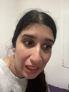 Snapshot of lylyacachonda chatting on 05-08-26, 11:37 lylyacachonda online show from 05-08-26, 11:37