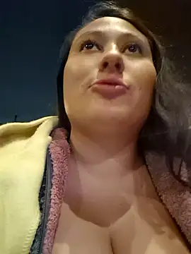 Snapshot of Celeem_ chatting on 12-28-24, 05:44 Celeem online show from 12-28-24, 05:44