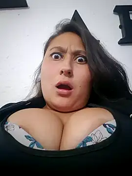 Snapshot of Celeem_ chatting on 01-26-25, 03:27 Celeem online show from 01-26-25, 03:27
