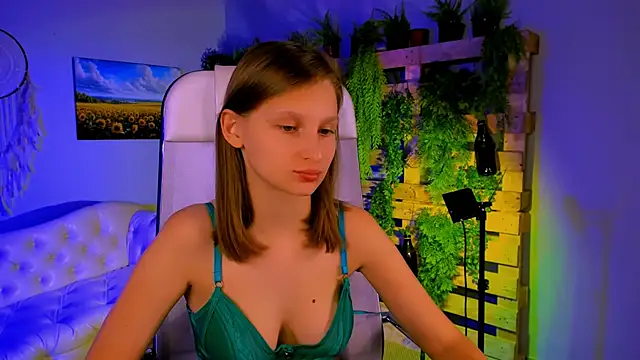 EllaHorton online show from 11-04-25, 09:41