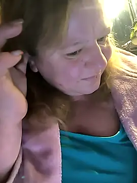 Snapshot of jusichka chatting on 01-11-26, 07:02 jusichka online show from 01-11-26, 07:02