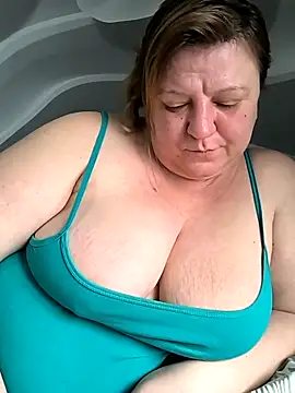 Snapshot of jusichka chatting on 02-07-26, 10:30 jusichka online show from 02-07-26, 10:30