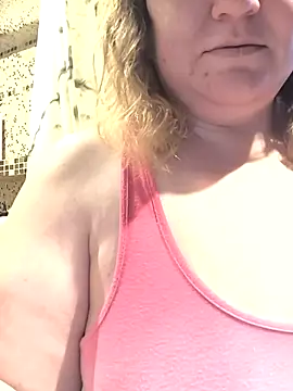 Snapshot of jusichka chatting on 02-11-26, 07:13 jusichka online show from 02-11-26, 07:13