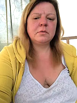 Snapshot of jusichka chatting on 03-26-26, 06:30 jusichka online show from 03-26-26, 06:30