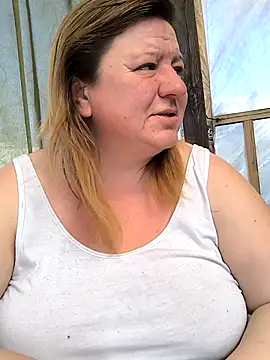 Snapshot of jusichka chatting on 03-27-26, 09:53 jusichka online show from 03-27-26, 09:53