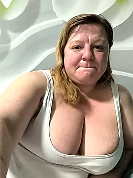 Snapshot of jusichka chatting on 04-03-26, 05:11 jusichka online show from 04-03-26, 05:11