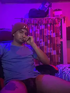 Snapshot of yObal-hot chatting on 04-25-26, 04:04 yObal-hot online show from 04-25-26, 04:04