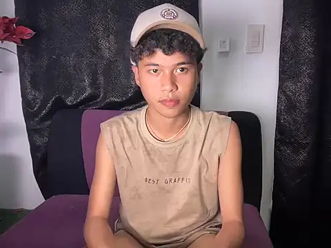 Asiantwink21 online show from 01-14-26, 01:50