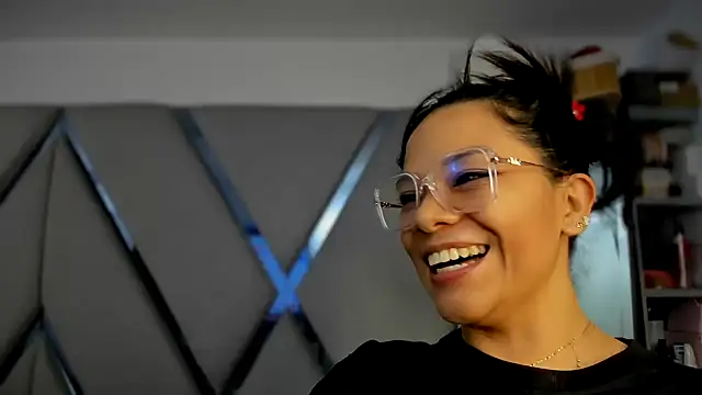 paula daniela1 online show from 03-02-25, 09:32