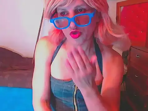 LorenJade online show from 02-19-26, 07:04