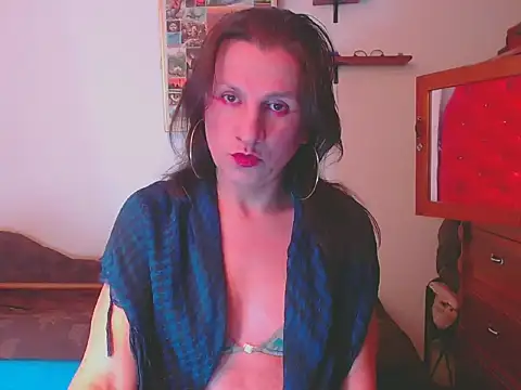 Snapshot of LorenJade chatting on 03-21-26, 07:46 LorenJade online show from 03-21-26, 07:46