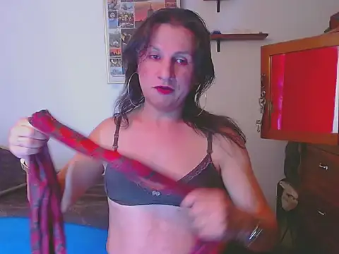 Snapshot of LorenJade chatting on 03-23-26, 07:45 LorenJade online show from 03-23-26, 07:45