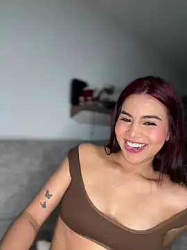 Snapshot of Zarah_Blare chatting on 01-23-25, 01:41 Zarah Blare online show from 01-23-25, 01:41