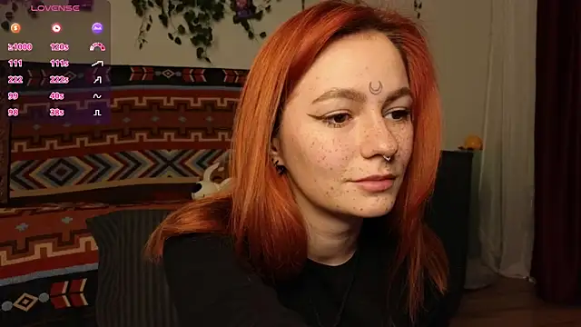 girl with snaketatto0 online show from 12-23-25, 02:20