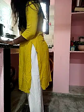 Snapshot of indian-adhaya chatting on 11-13-25, 06:12 indian-adhaya online show from 11-13-25, 06:12